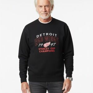 LOGO 7 NWT Detroit Red Wings Black Crewneck SweatShirt